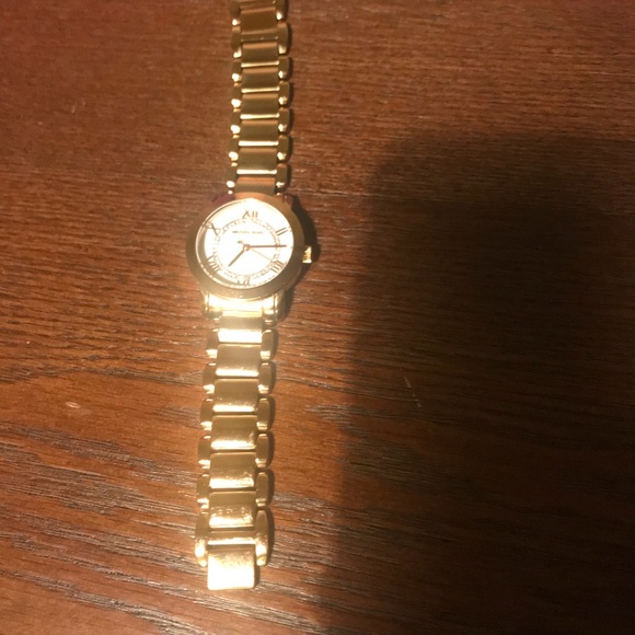 Women’s Rose Gold Toned Watch
